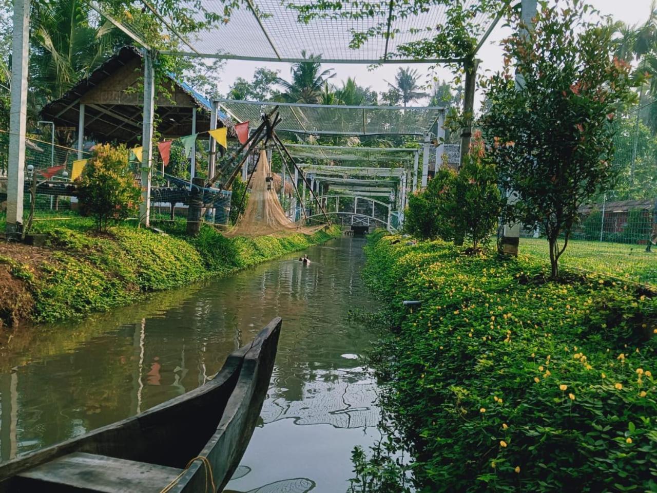 Village Of Blossom Homestay *